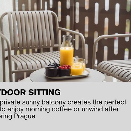 Luxury Sunny Home - Garage Parking, Metro, Balcony, Ps5 With Games Прага Экстерьер фото