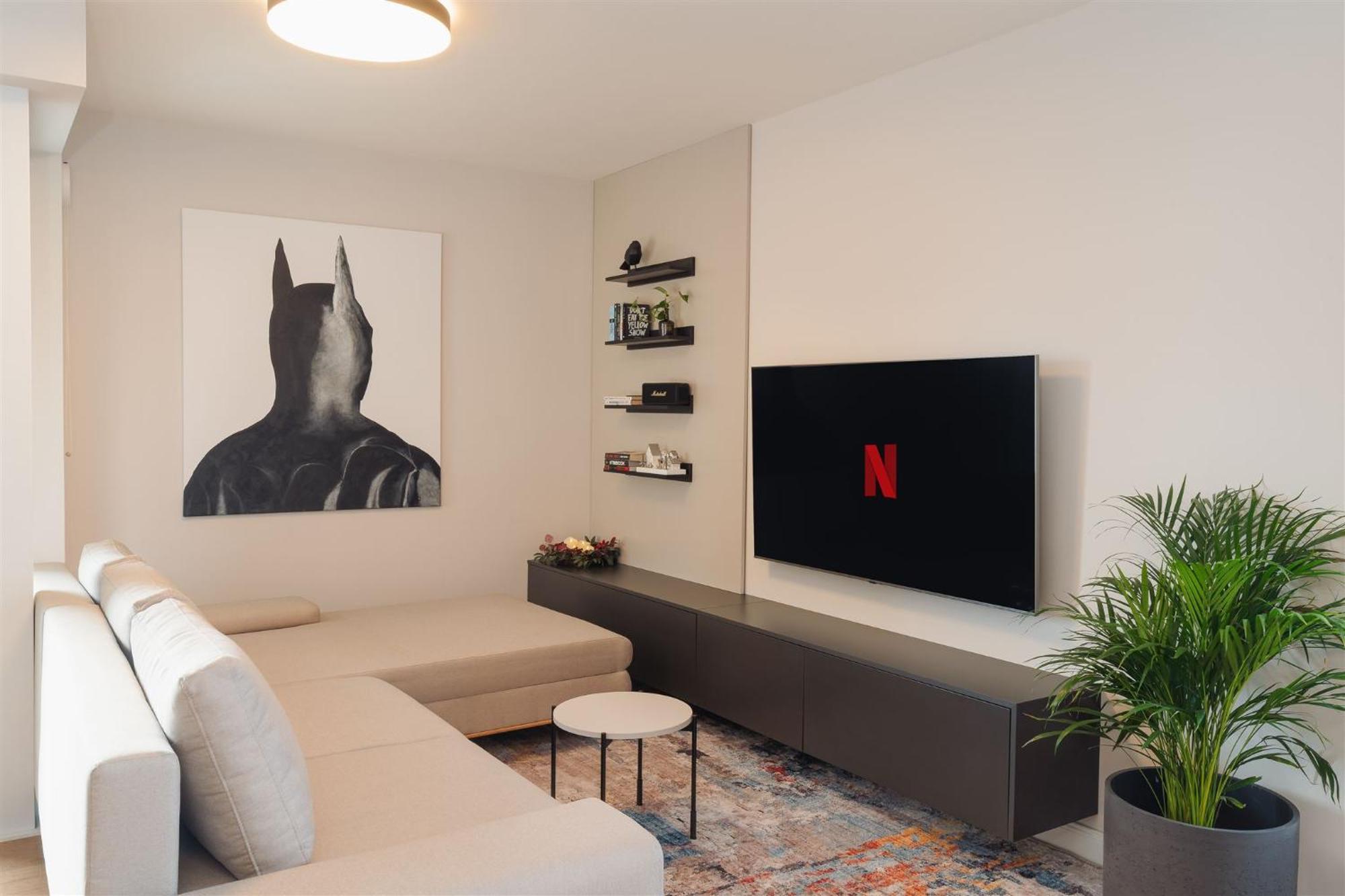 Luxury Sunny Home - Garage Parking, Metro, Balcony, Ps5 With Games Прага Экстерьер фото